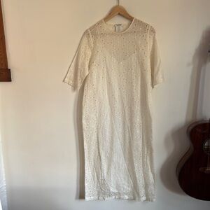 Elegant Cream Lace Dress